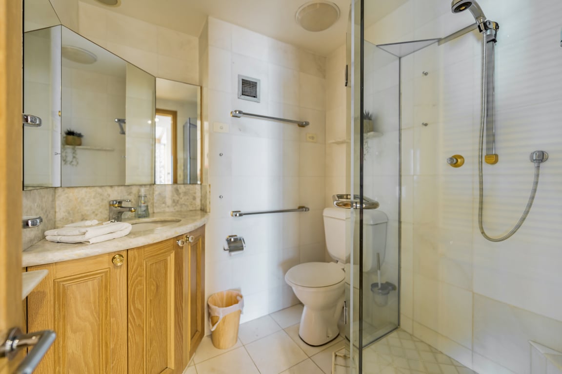 1 Bedroom Deluxe Apartment