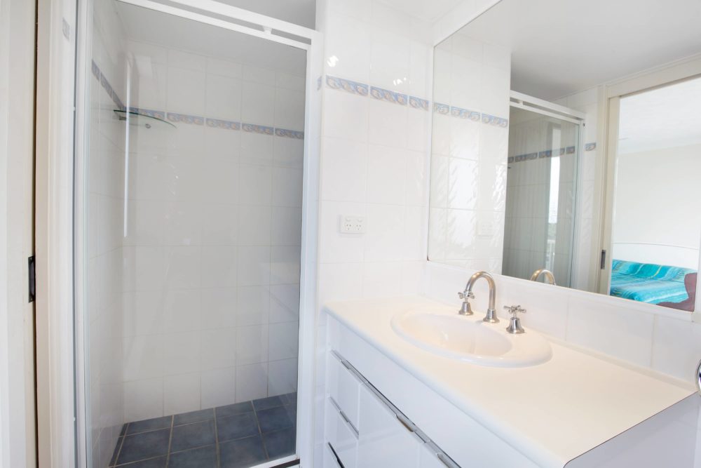 2 Bedroom Deluxe Apartment