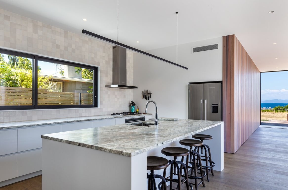 Lochside – Luxury Lakeside Living In Kinloch