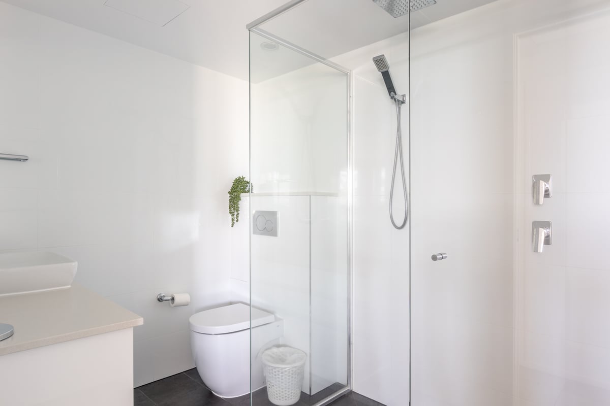 Apartment 22 Level 7 -2 Bedroom Luxury Apartment, Centre Unit