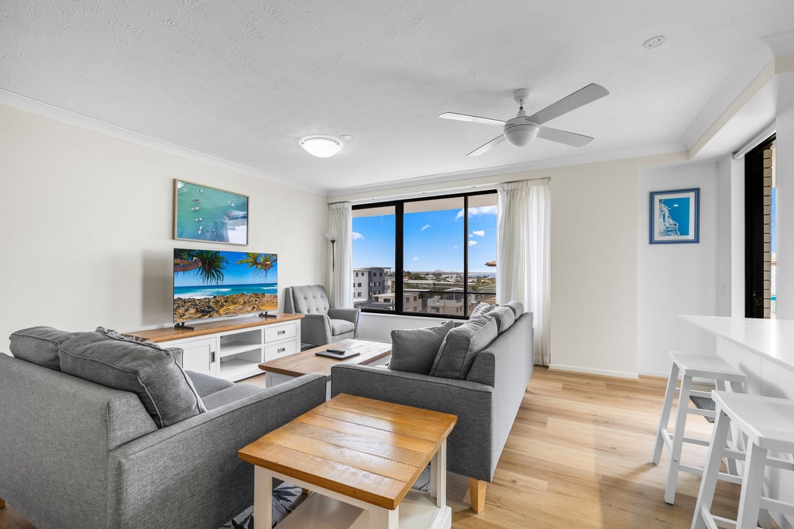 3 Bedroom Ocean View, 1 Queen, 4 Single Beds