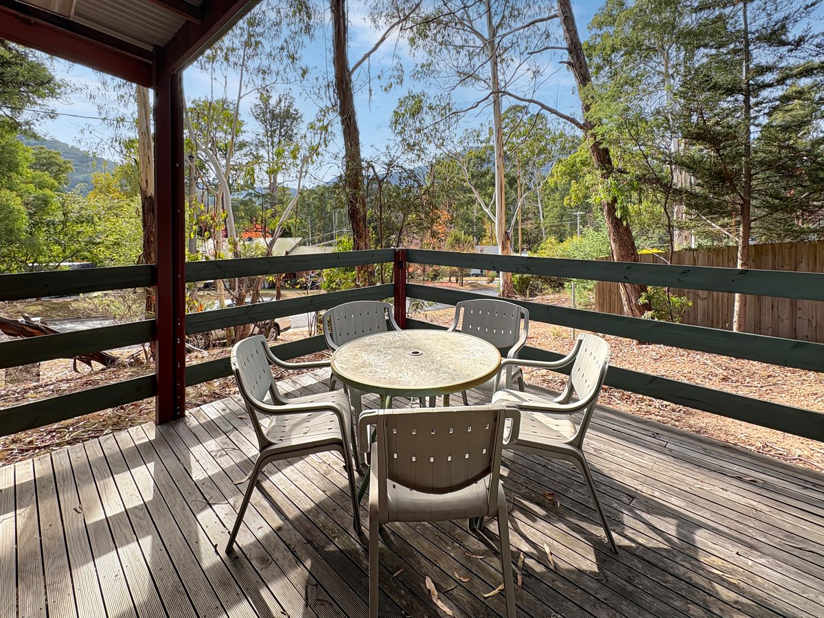 Rosella Views - Cosy Cottage at the Base of Mt Buller