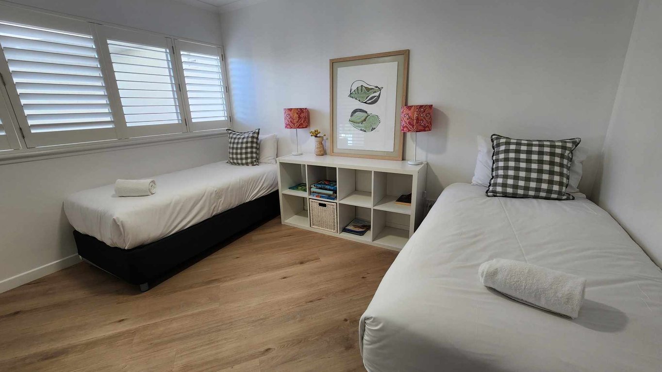 Deluxe Ground Floor Ocean View Apartment