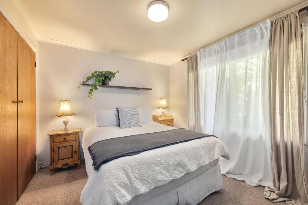 Jamieson Cottages - All Four