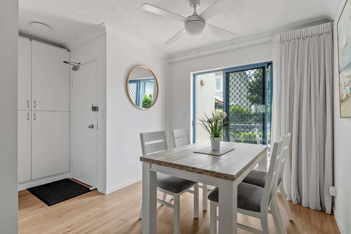 Superior 2 Bedroom Apartment