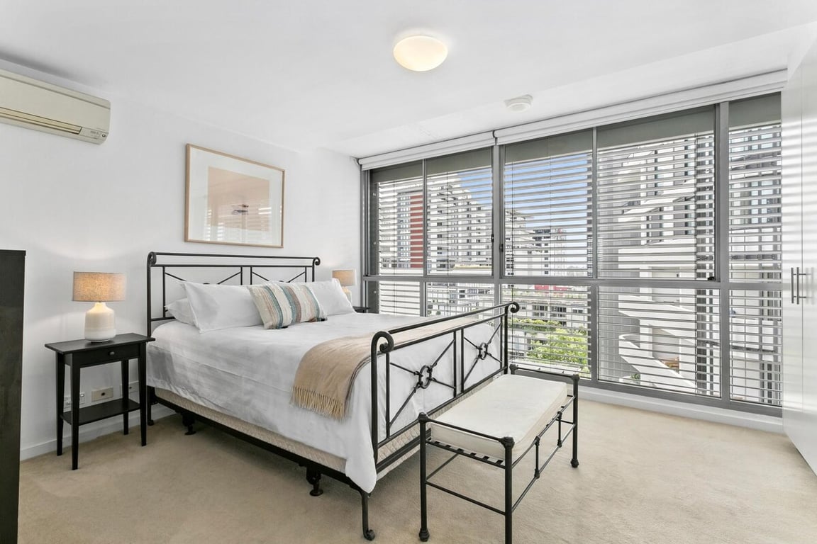 OXLST - St Leonards Sophistication | Relaxed Living
