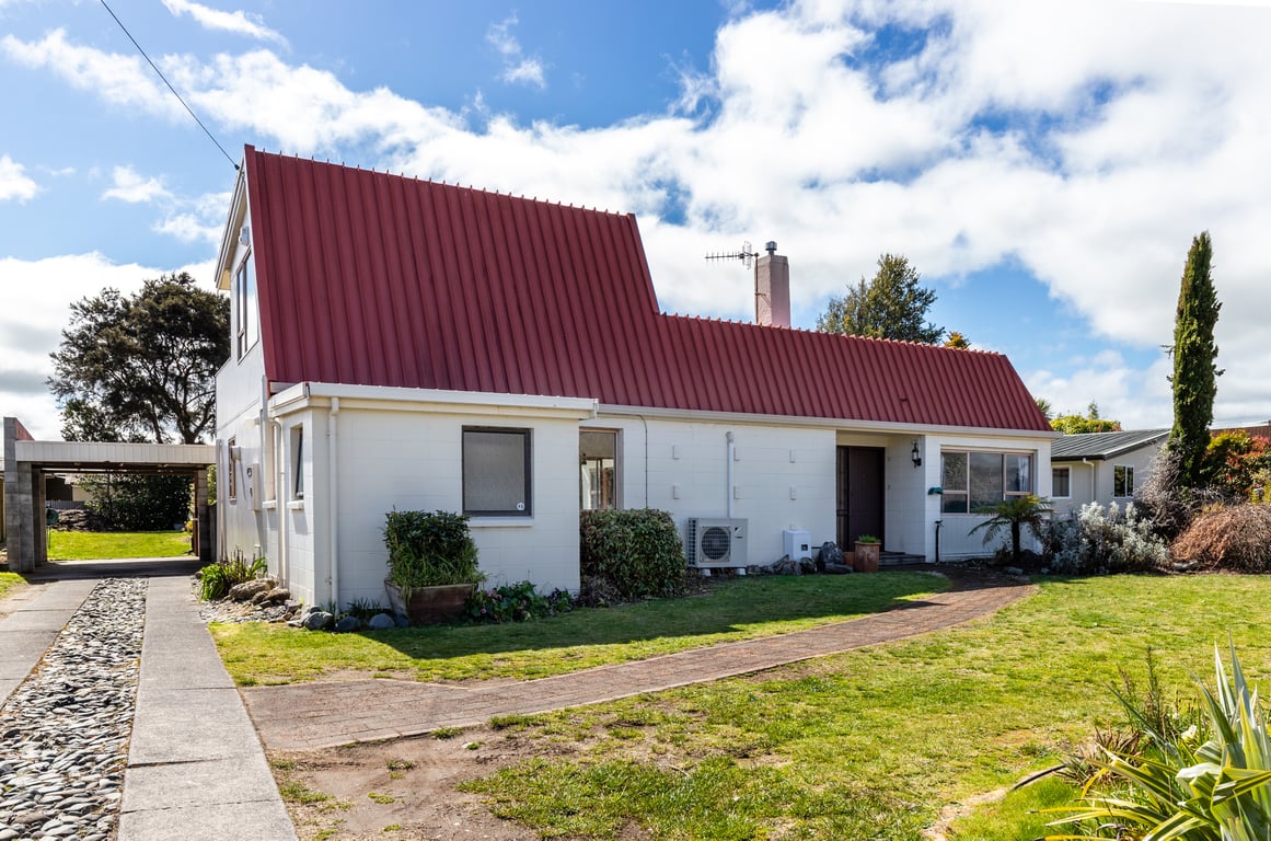 Tui Street Escape – Classic Comfort Near the Lake