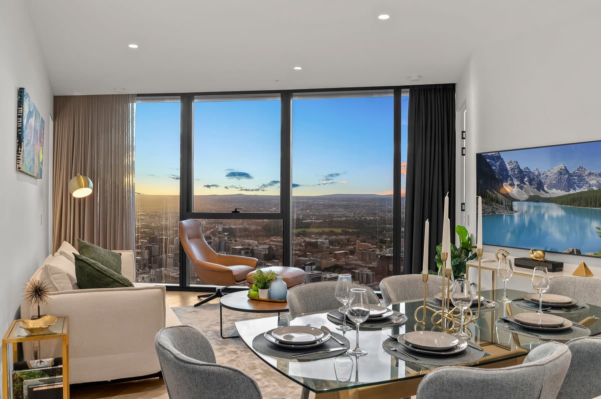 Luxurious CBD and Garden View Home! 3 Bedrooms | 2 Bathrooms | Free Parking
