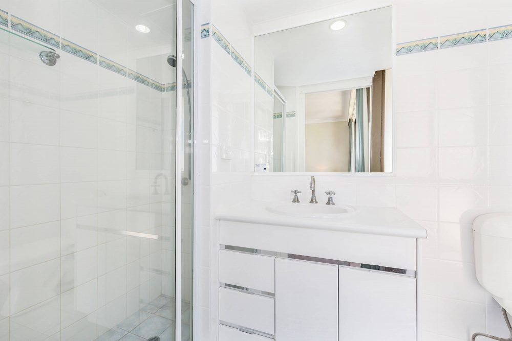 2 Bedroom Deluxe Apartment