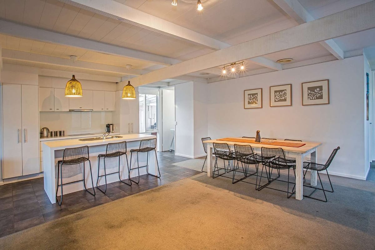 Iona Beachhouse Cowes