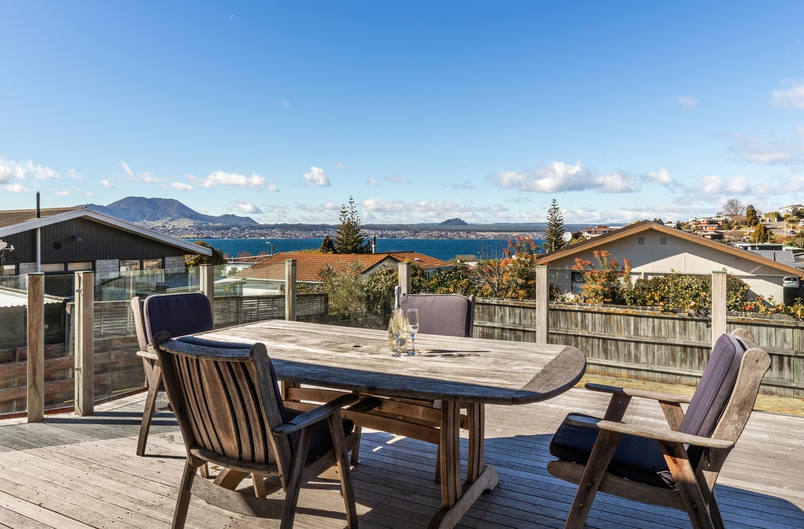 Shera Street Cosy - Great Location Includes Wi-Fi