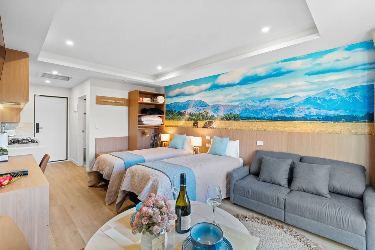 New warm 1 bedroom studio unit 3