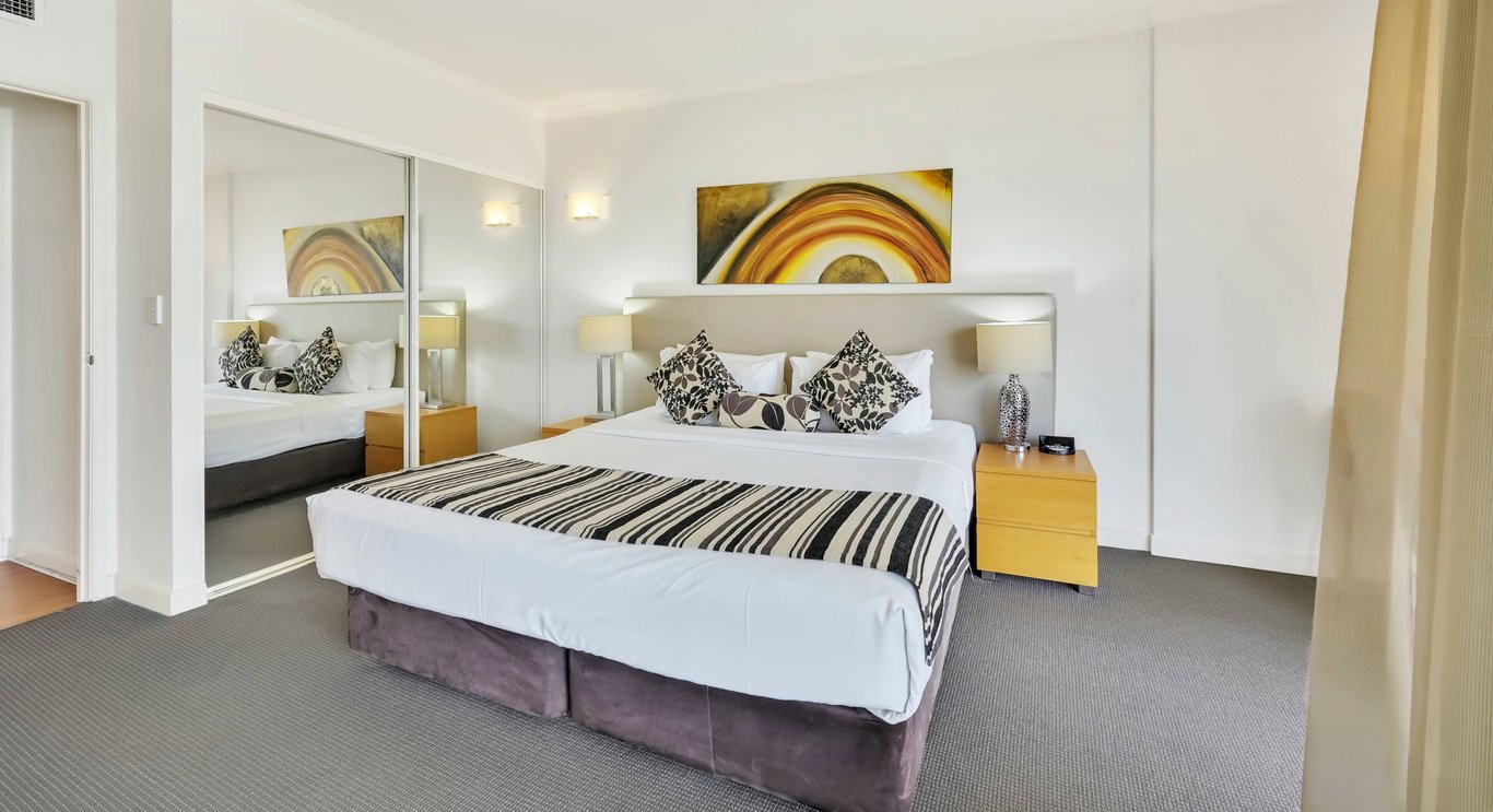 One Bedroom Apartment with King Bed
