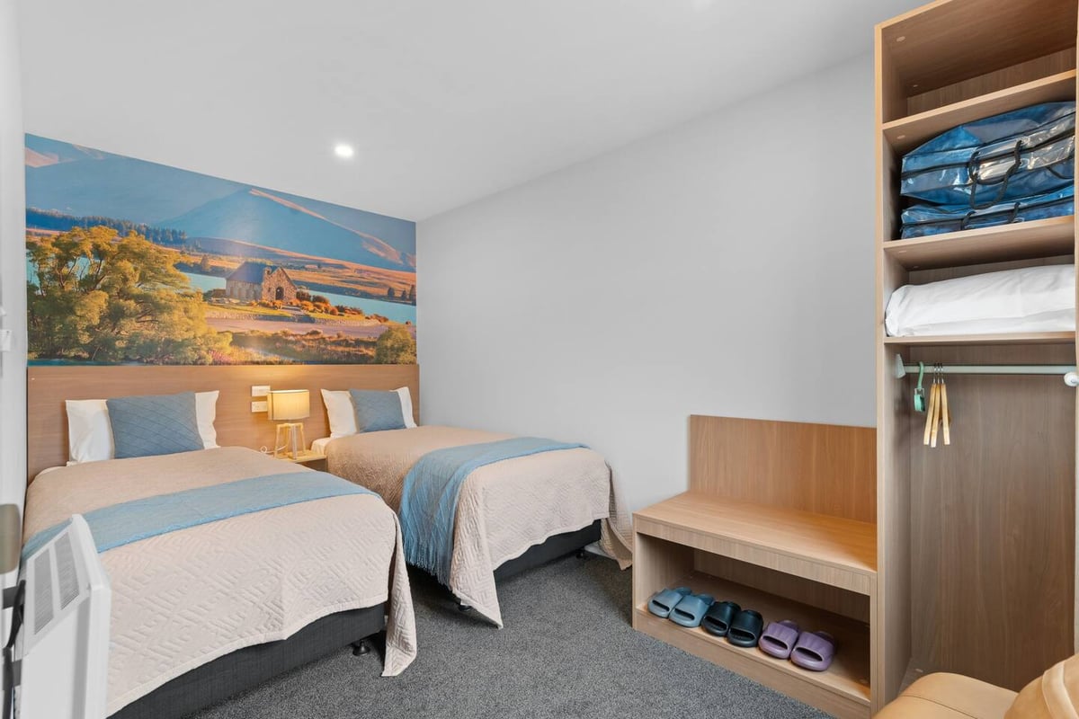 New warm family friendly /unit5/2bedroom