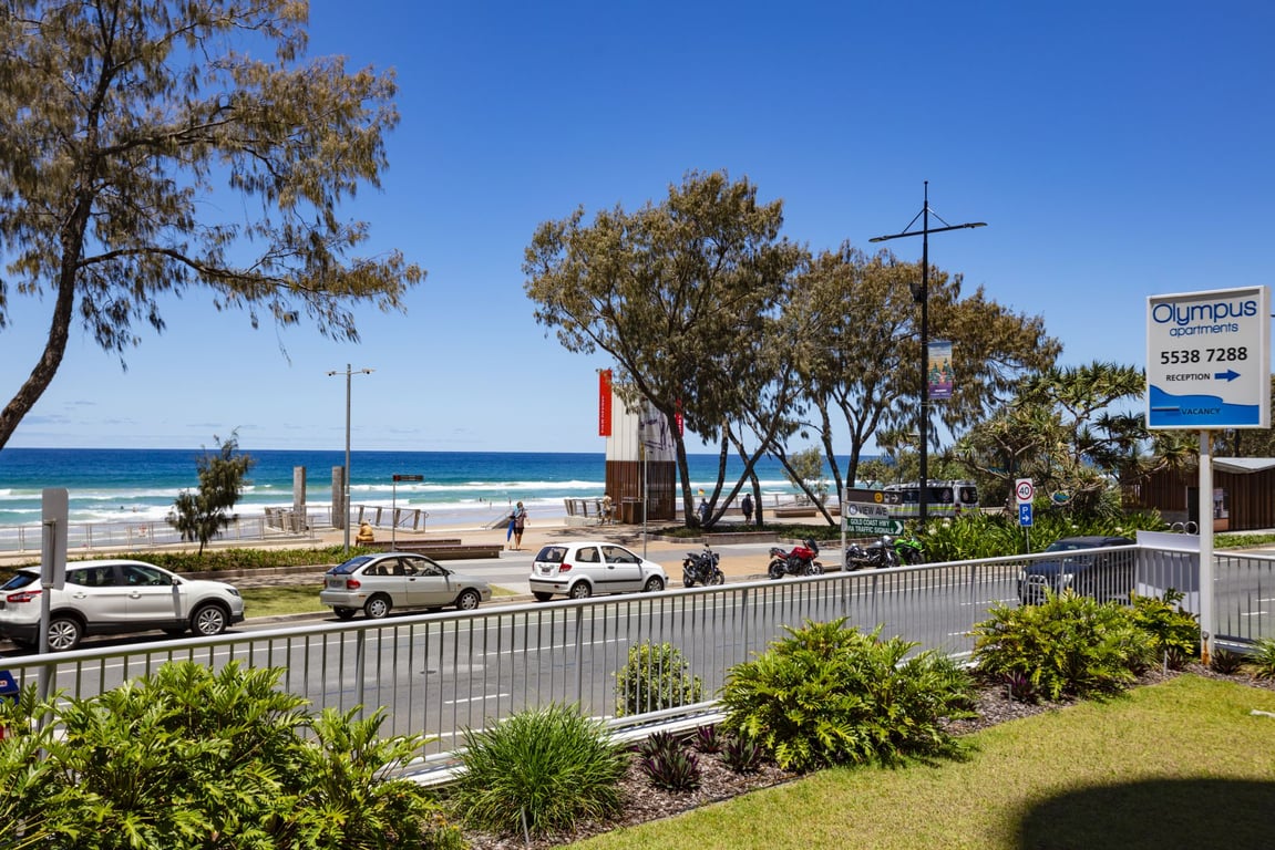 1 Bedroom Ground Apartment