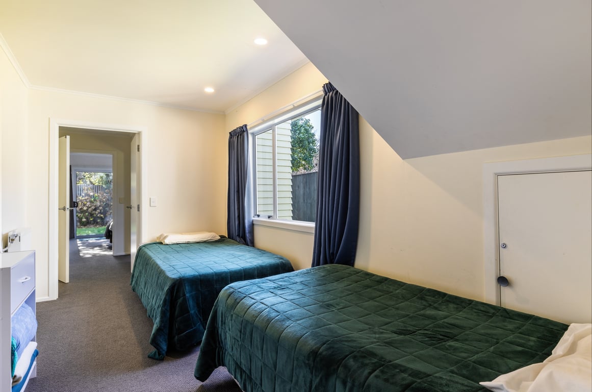 Large Family Home Close To The Lake & Has Wifi