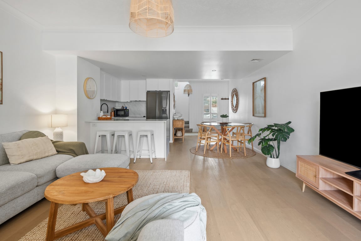 2 Bedroom Superior Split Level Villa (1 King + 1 Queen)