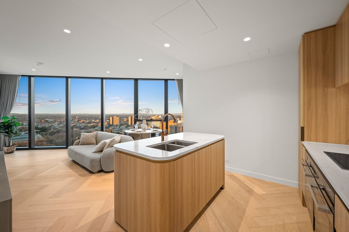 Stupendous CBD and Garden View Home! 2 Bedrooms | 2 Bathrooms | Free Parking