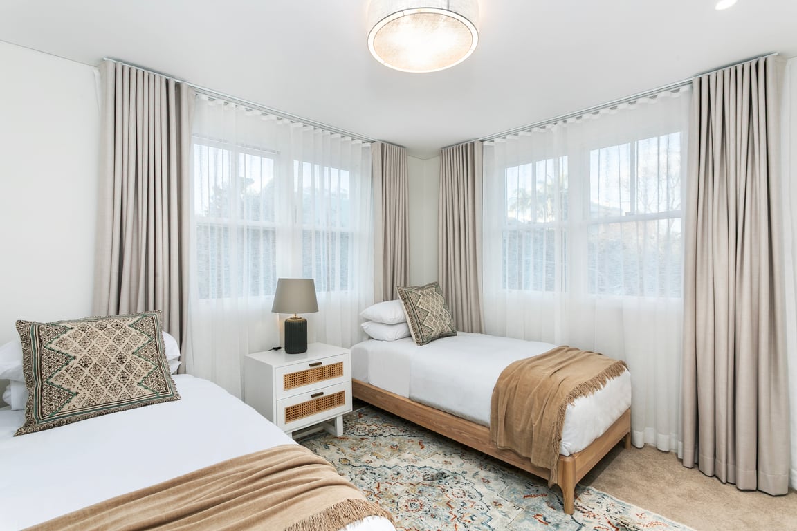 FITZ2 - Kirribilli Comfort | 2-Bed Apartment With Harbour Views