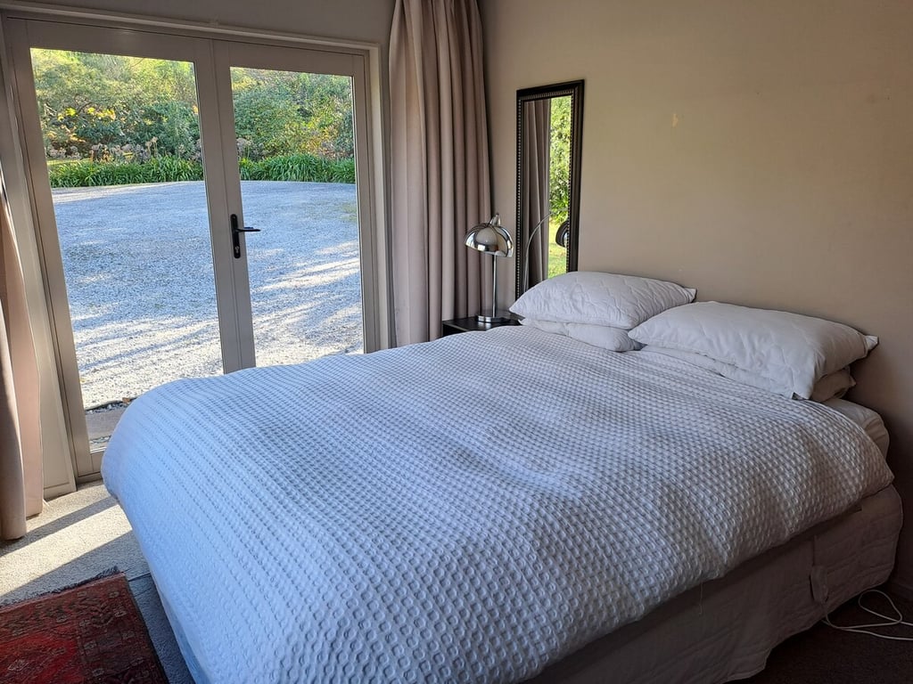 Large Home In A Great Location With Stunning Views