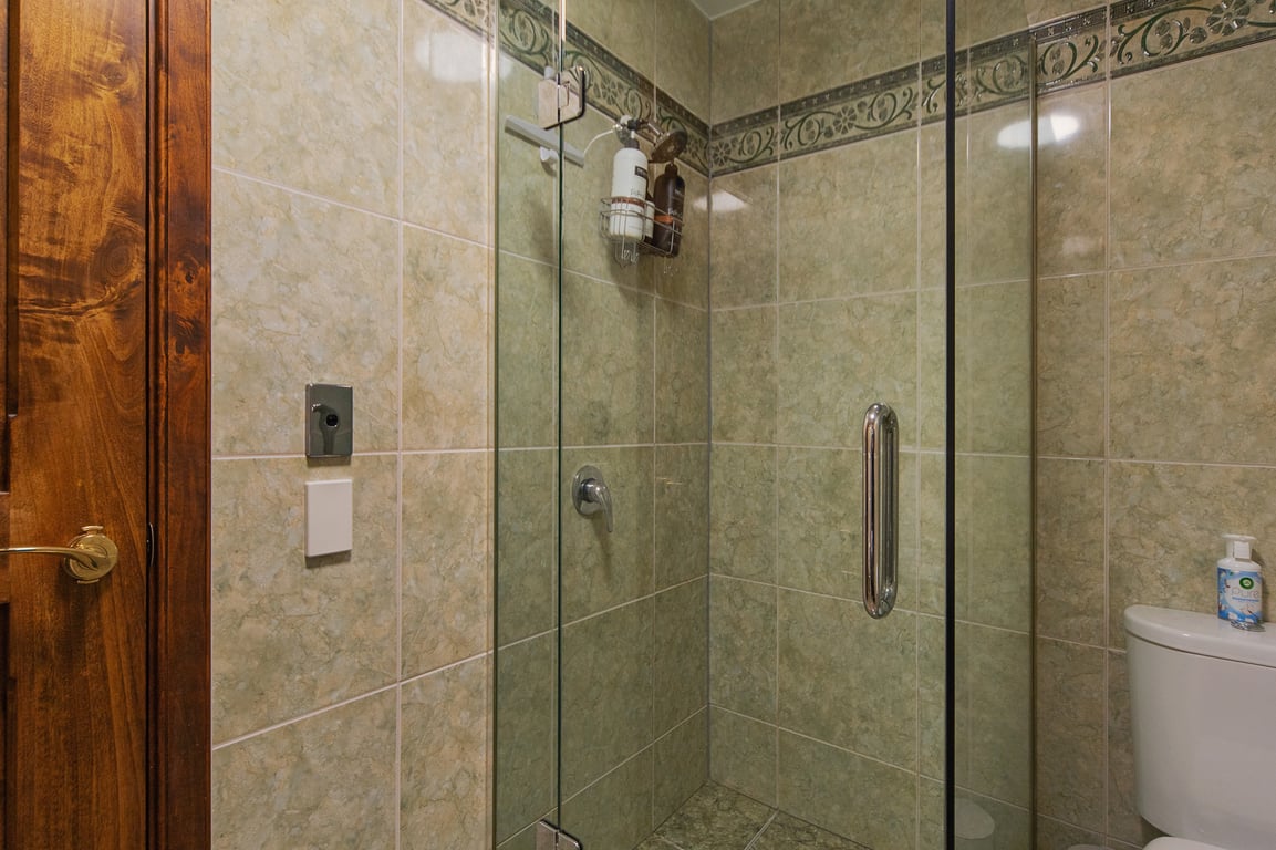 Monaco Shores Apartment