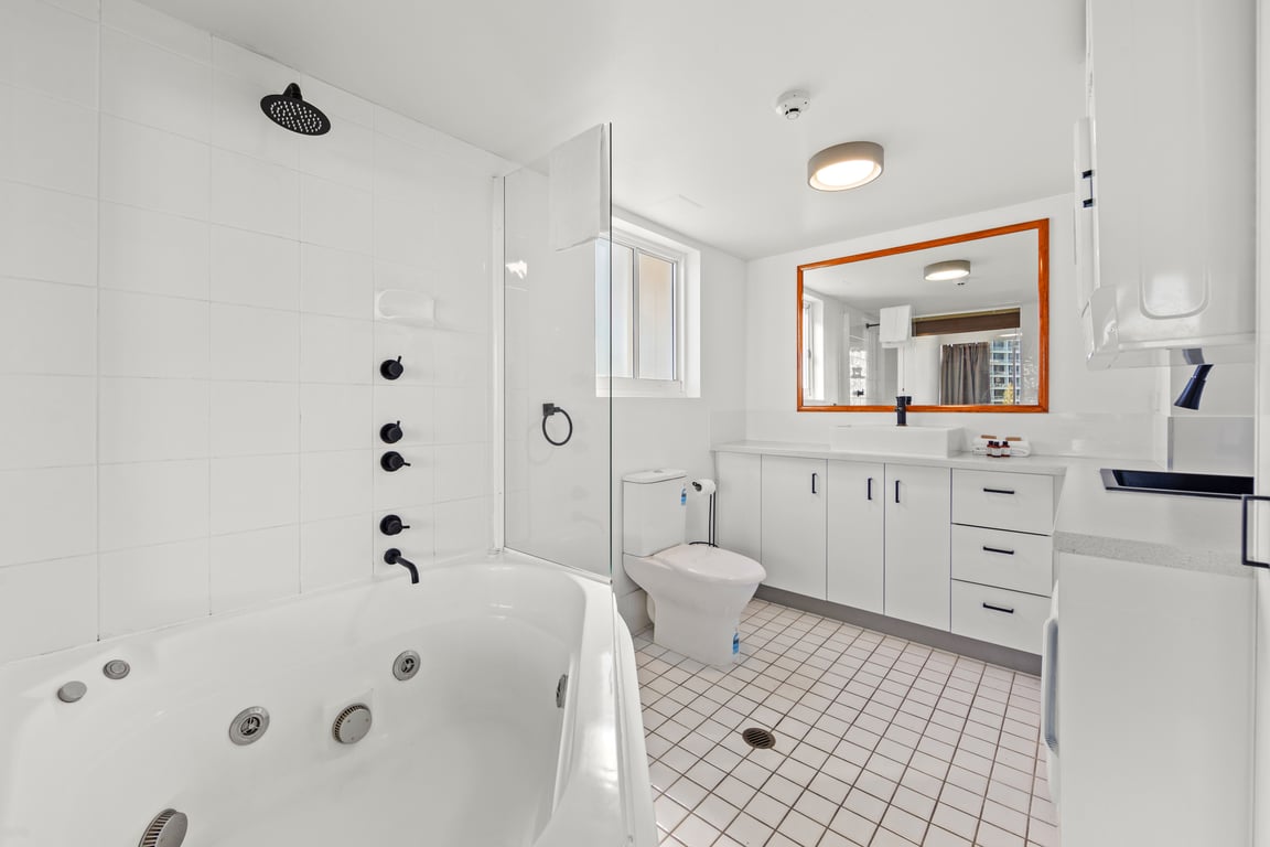 1 Bedroom Hinterland View Spa Apartment