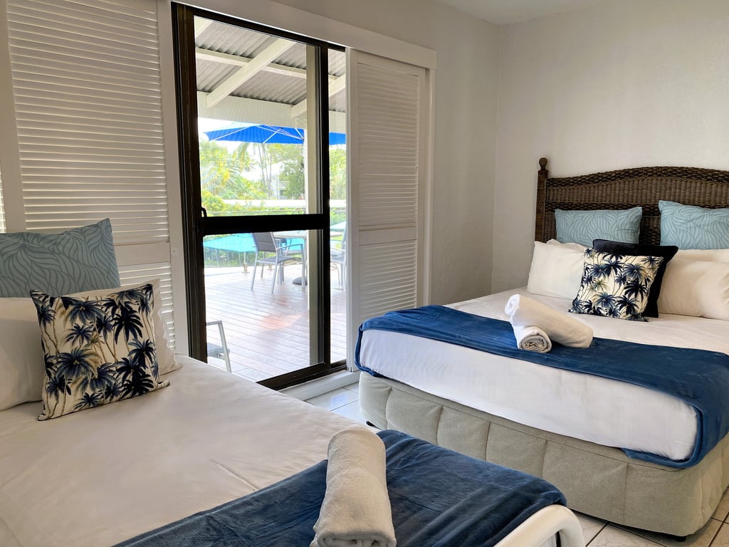 2 Bedroom / 2 Bathroom Beachfront Apartment