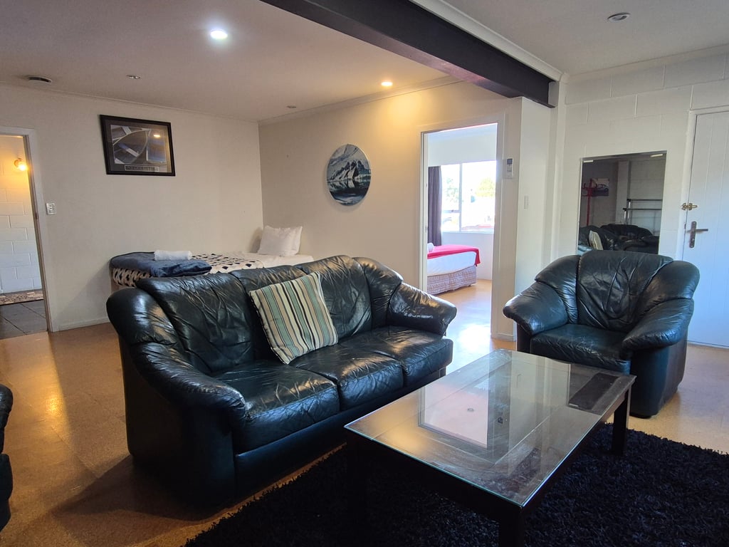 The Ferns - Large Home for Family Holidays  
