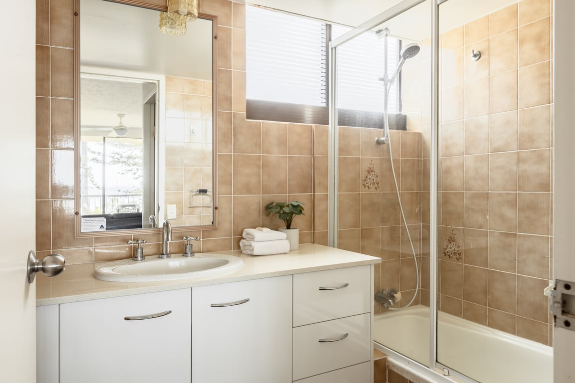 2 Bedroom Deluxe Apartment