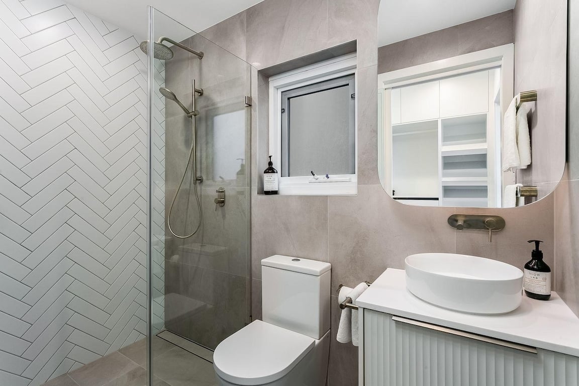 ROWL1 - Cammeray Comfort | Experience Quiet Sophistication