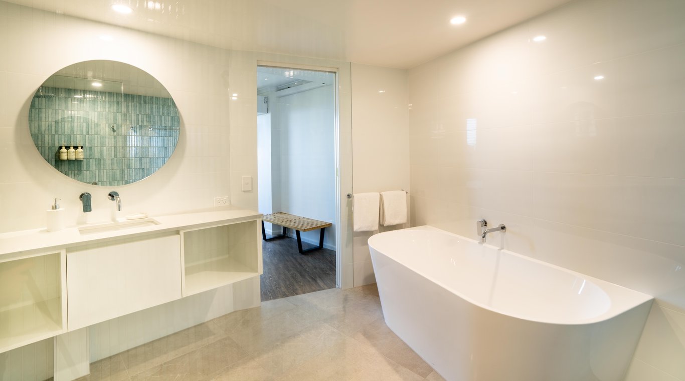 Deluxe Ocean View Apartment