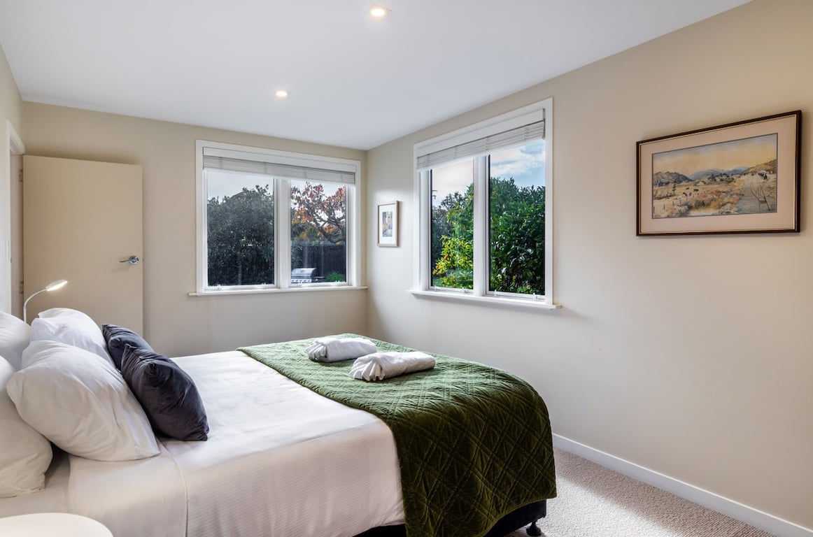 Great Lake Getaway - Your Spacious Taupo Retreat
