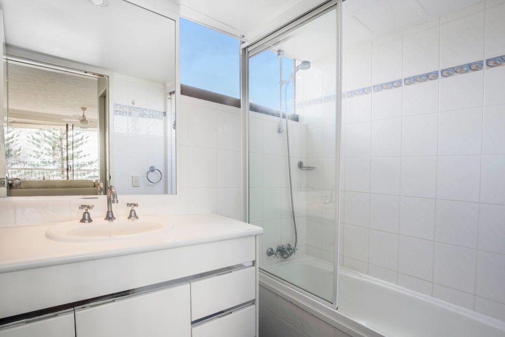 2 Bedroom Deluxe Apartment