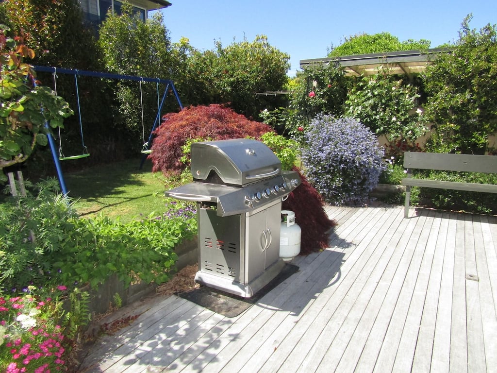 Shepherd House - Large Home With Hot Pool And Wi-Fi