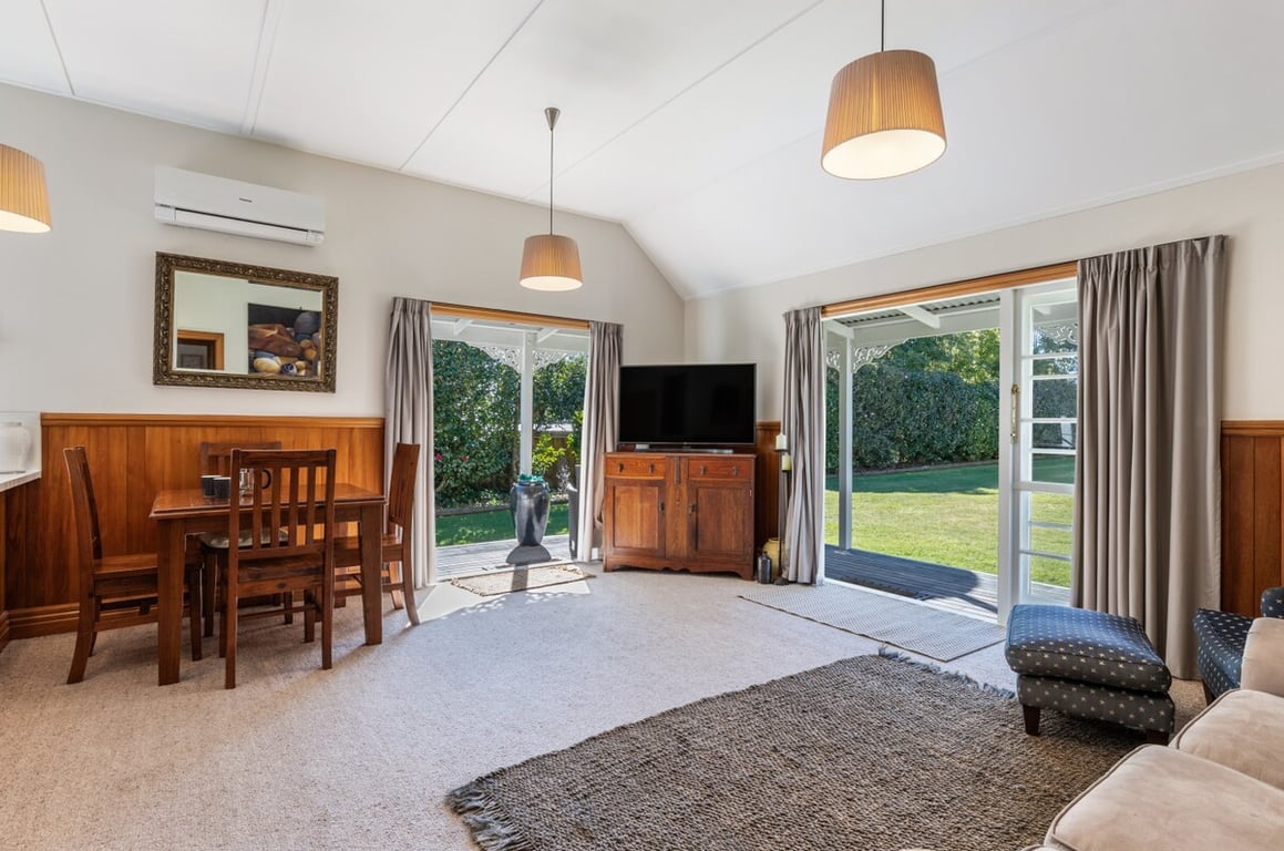 Stylish Taupo Villa Retreat