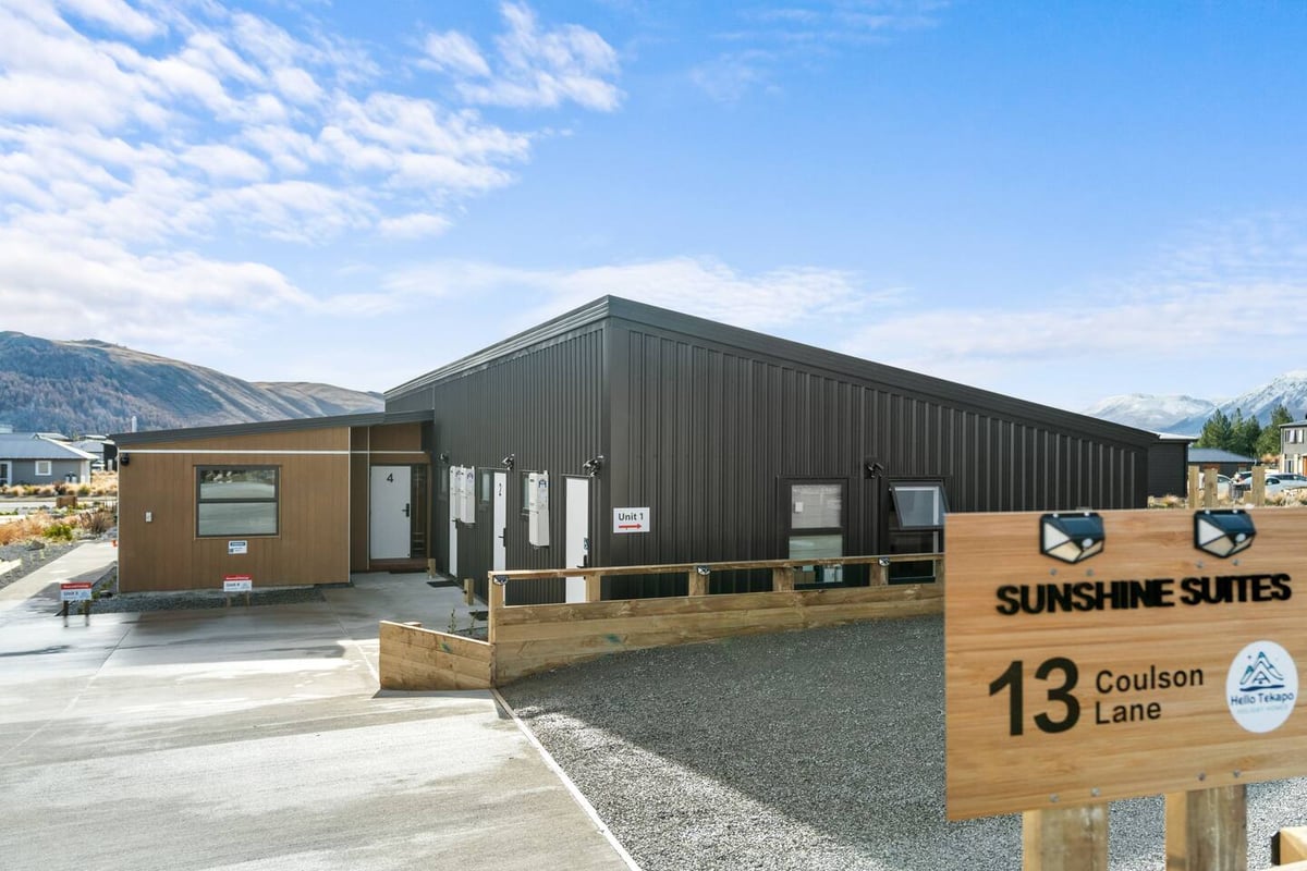 New warm 1 bedroom studio unit 3