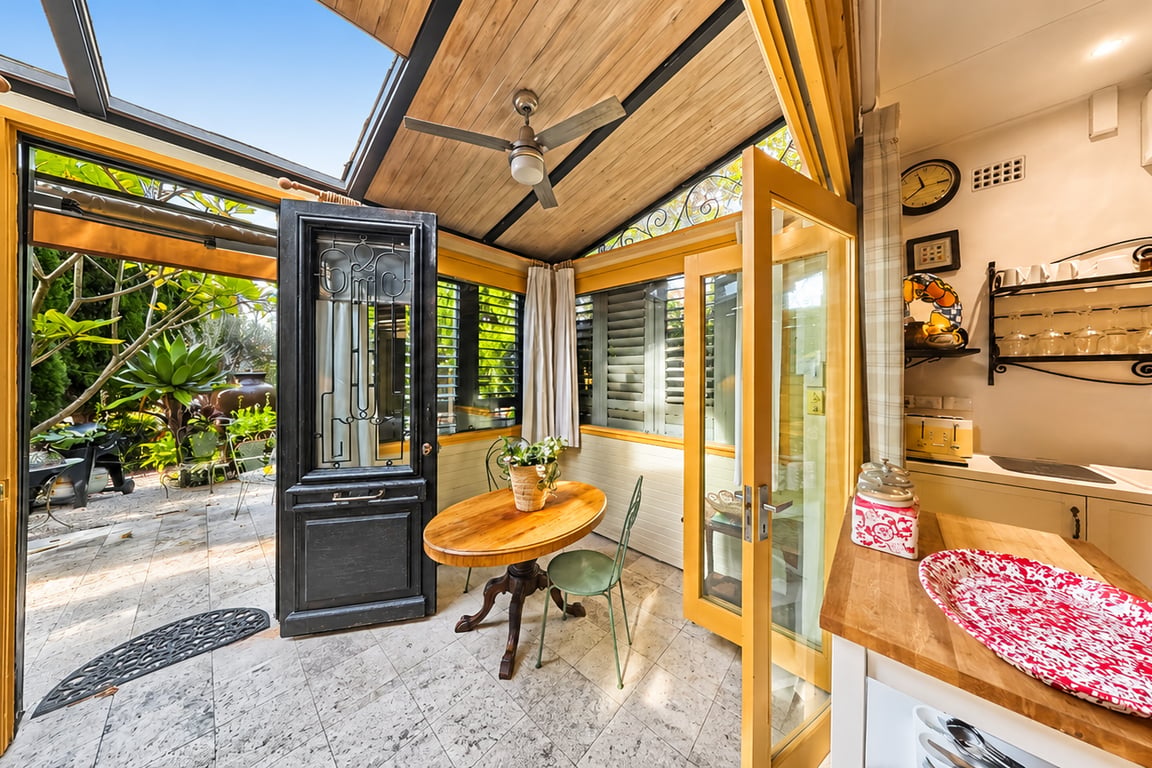 LITT1 - Mosman Oasis | Rustic Garden Guest Suite