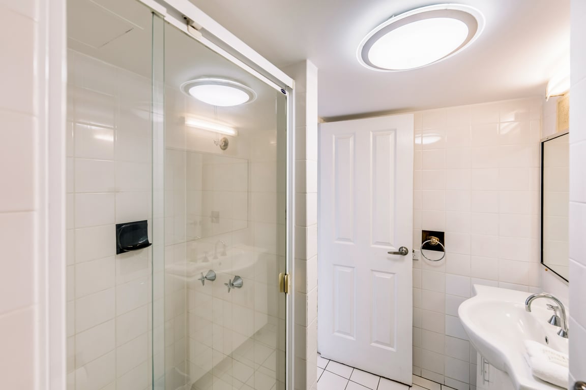 1 Bedroom Standard Apartment (Higher Floor)