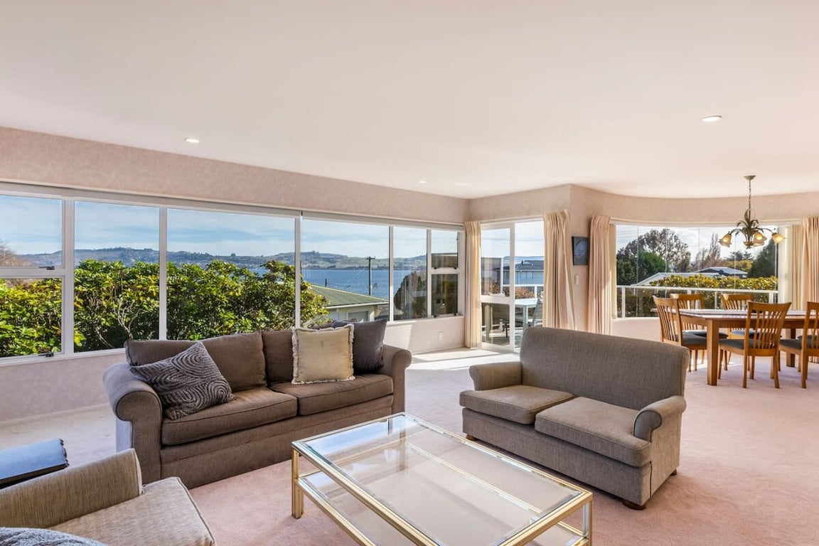 Views From Hawai - Large Home With Wi-Fi