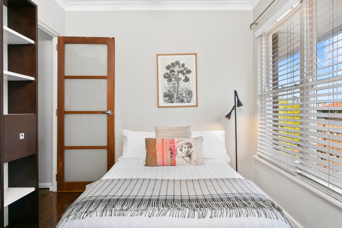 WAV64 - Charming Waverton Escape | Top-Floor 2-Bed With City & Harbour Views