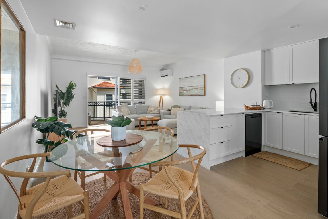 2 Bedroom Superior Split Level Villa (1 King + 1 Queen)