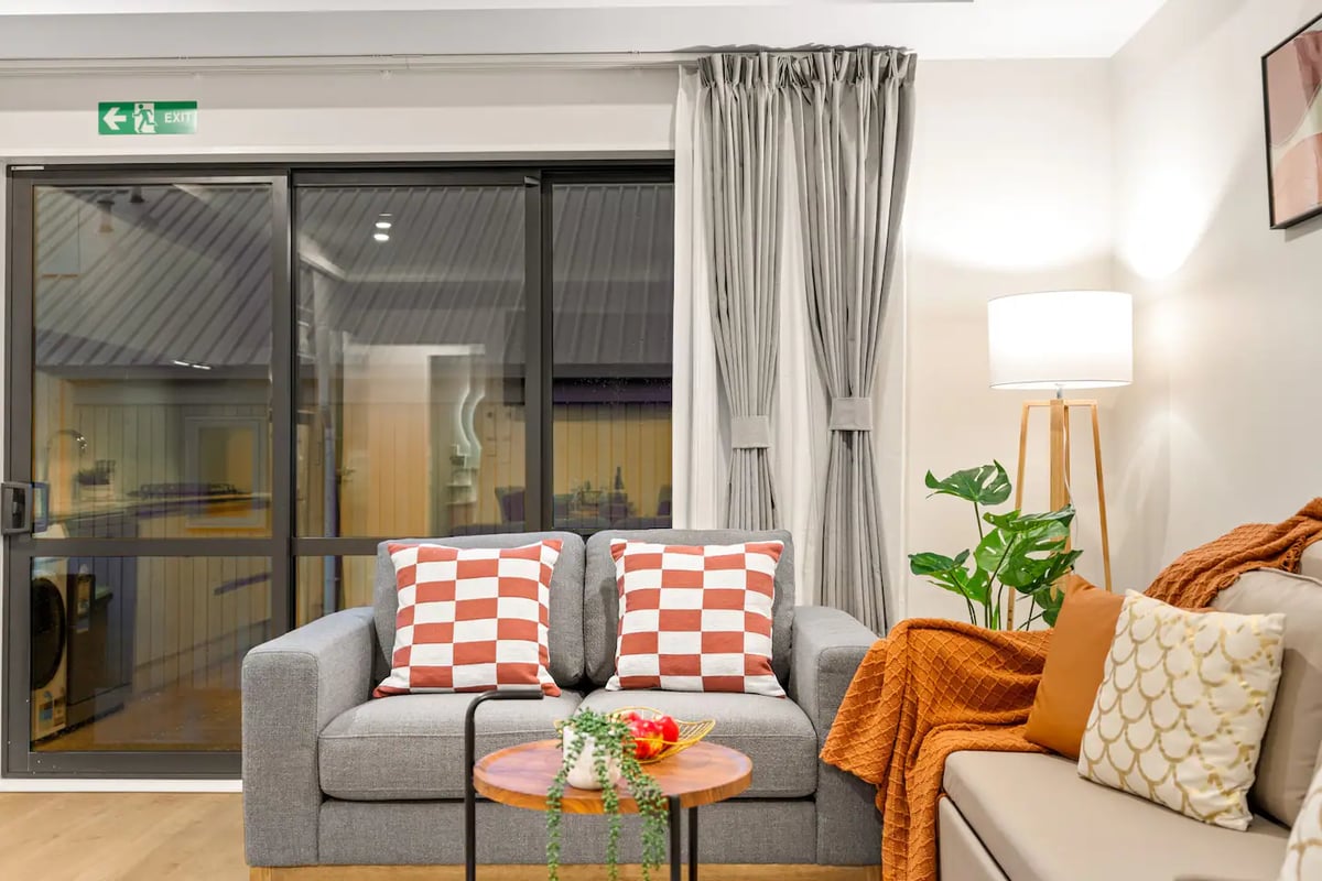 New stylish 2bedroom studio/UnitD