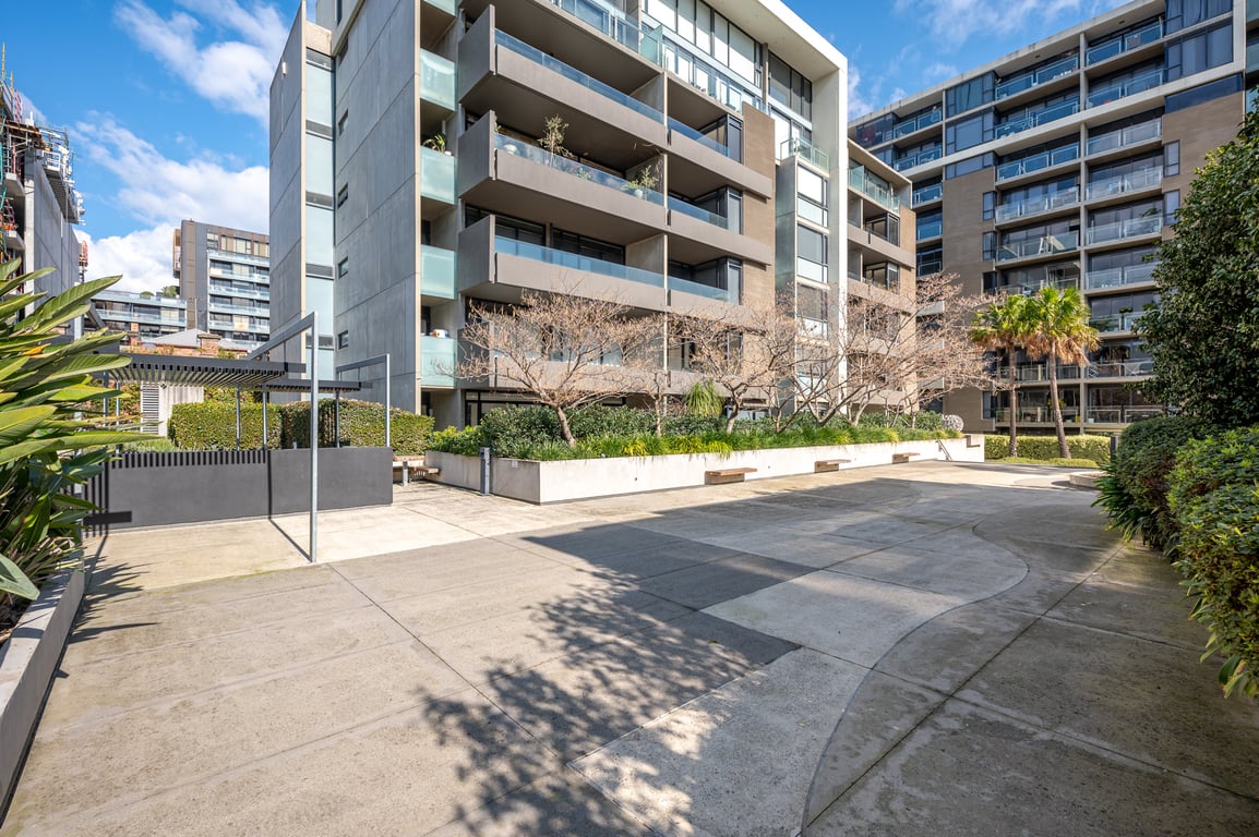 Tranquil Oasis at Lincoln Square! 1 Bedroom | 1 Bathroom 