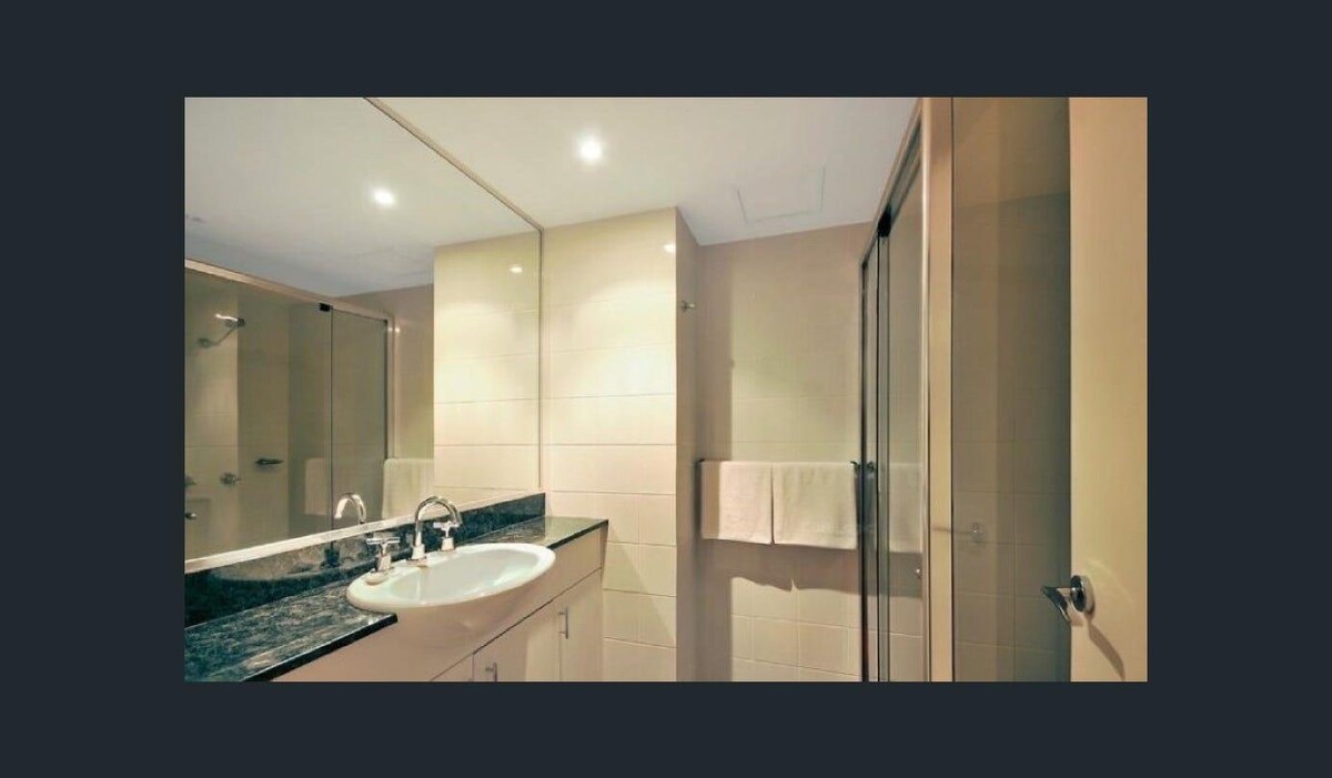 ATCH9 - St Leonards Comfort | Modern Urban Oasis