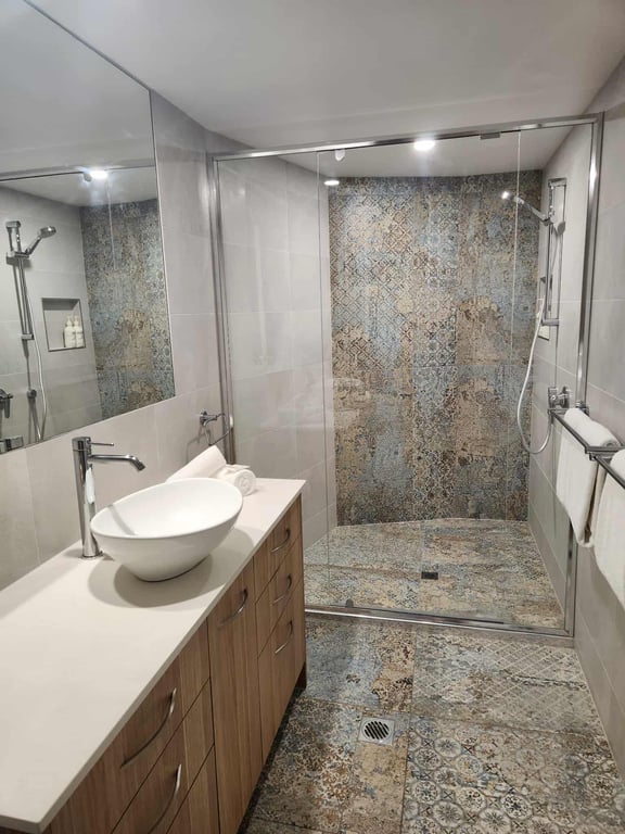 Deluxe Ocean View Apartment