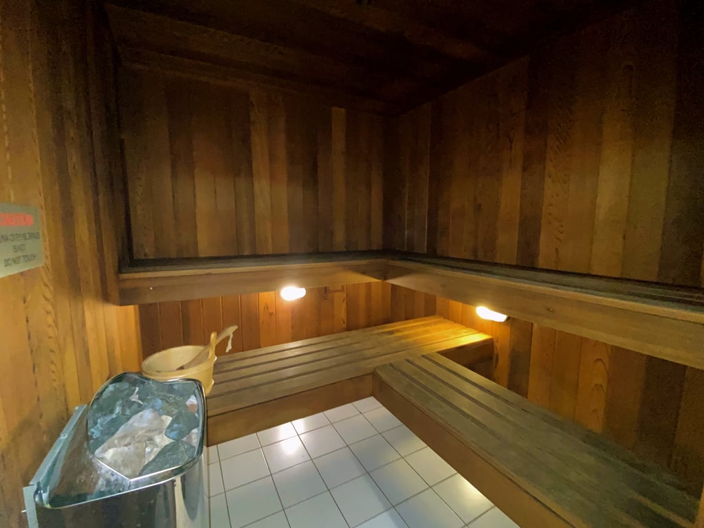 Lift Access 509 Pool View