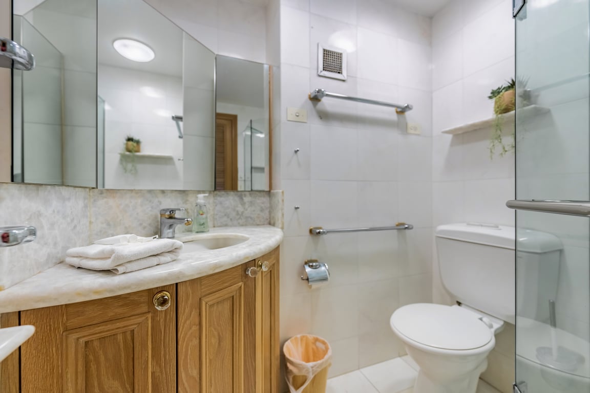 1 Bedroom Deluxe Apartment