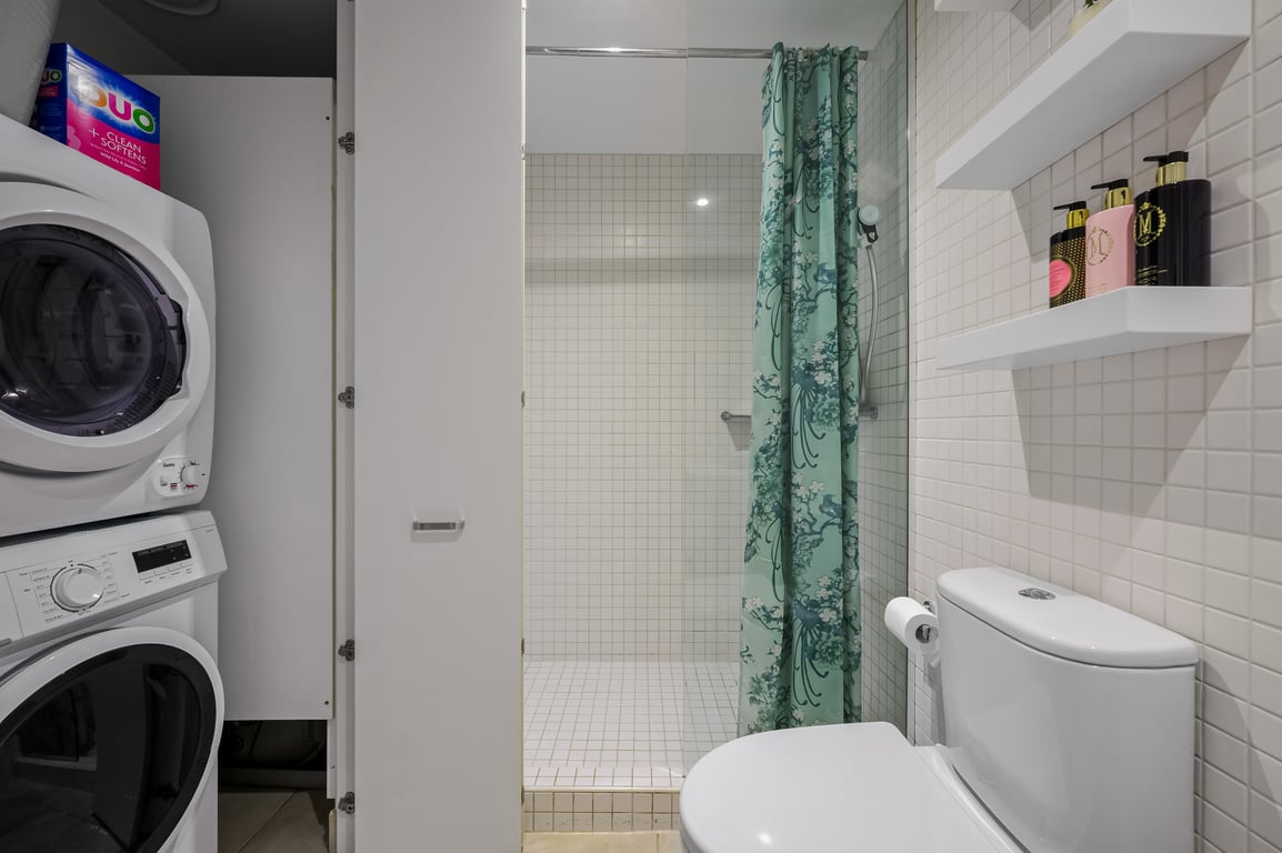 Tranquil Oasis at Lincoln Square! 1 Bedroom | 1 Bathroom 