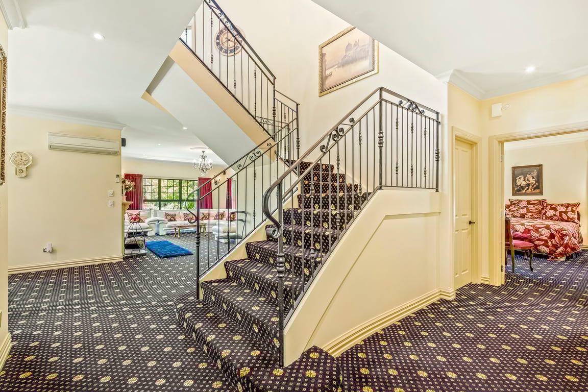 Fontainebleau Luxury Retreat