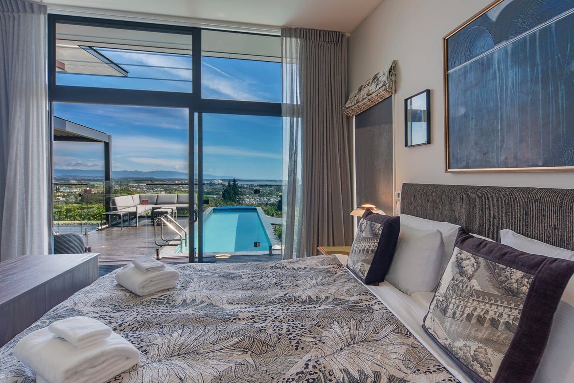 Pohutukawa House - Views, Pools, Serenity!